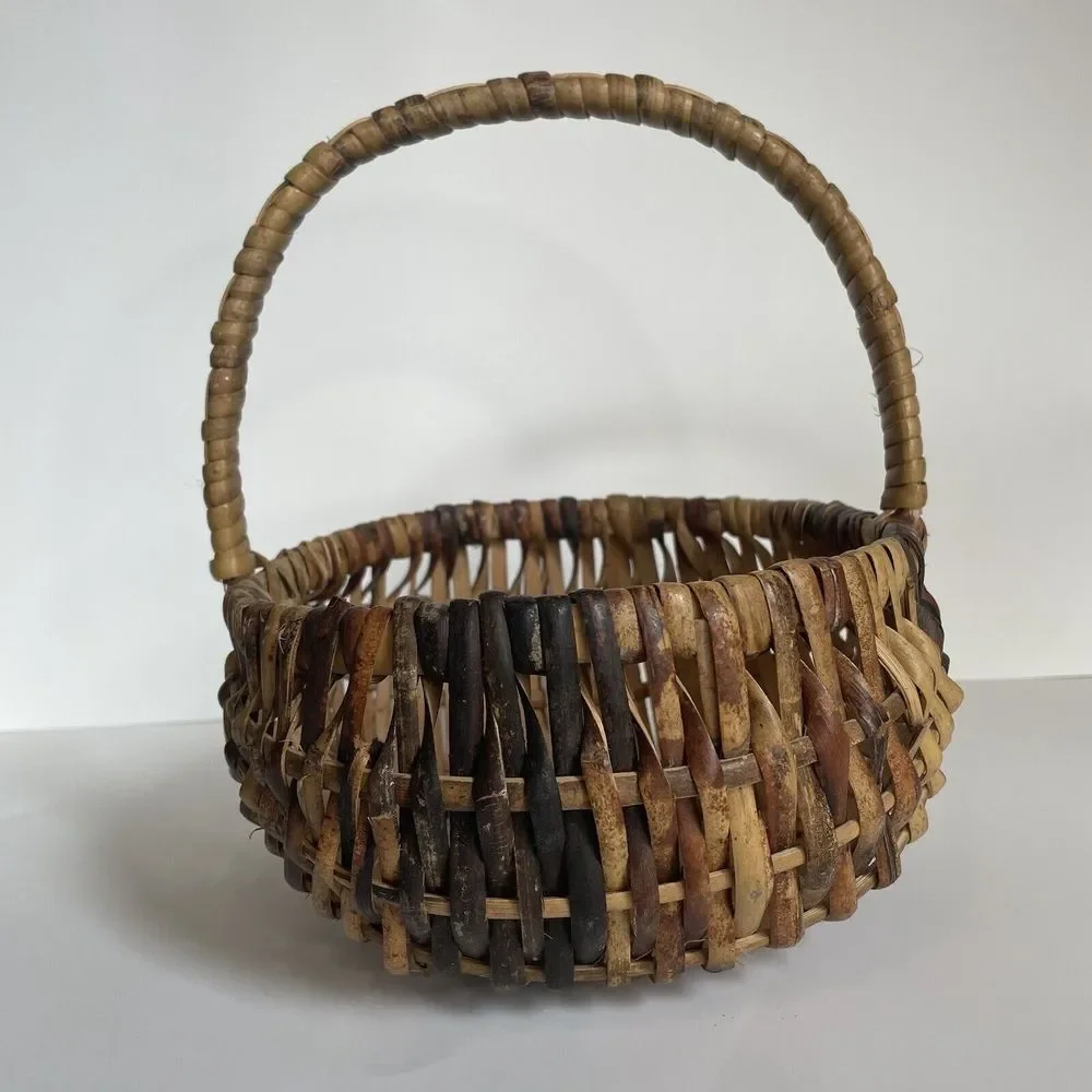 Vintage Multicolor Buttocks Basket Hand Woven Egg Gathering‎ Primitive Splint
